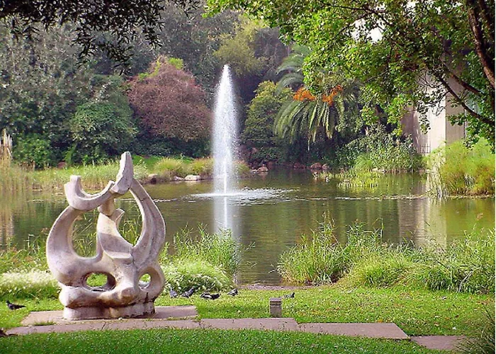 Apartment Relax Pool - Free Parking Garage