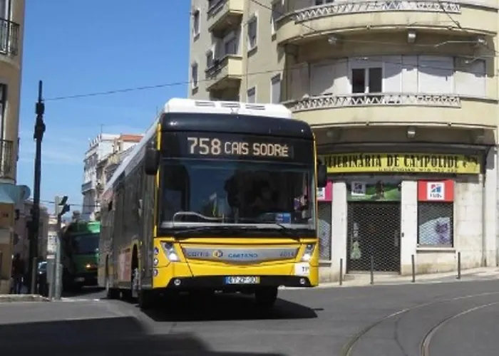 Relax Pool - Free Parking Garage Apartment Lisbon