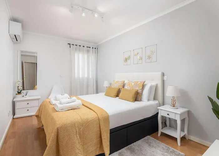 Apartment Relax Pool - Free Parking Garage Lisbon