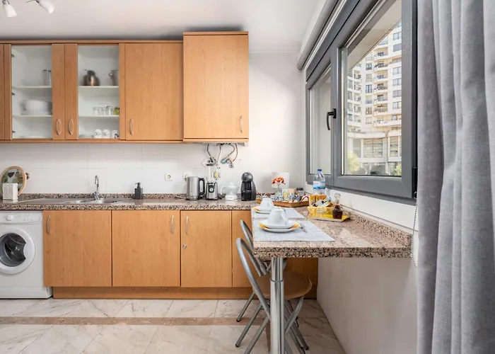 Apartment Relax Pool - Free Parking Garage *