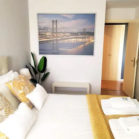 Relax Pool - Free Parking Garage Lisboa